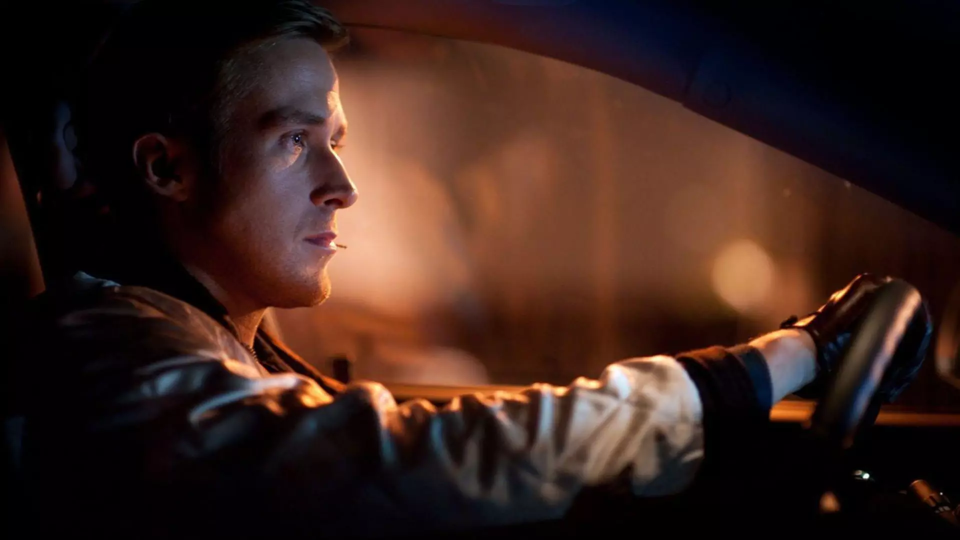 رایان گاسلینگ در فیلم Drive ۳۰ تا از بهترین فیلم ها با موضوع سرقت بهمراه امتیاز IMDB ایتی مایتی